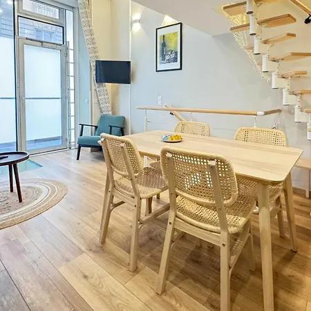Elegant - 2br-5p - Champs De Mars