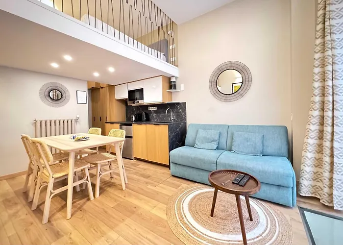 Elegant - 2br-5p - Champs De Mars